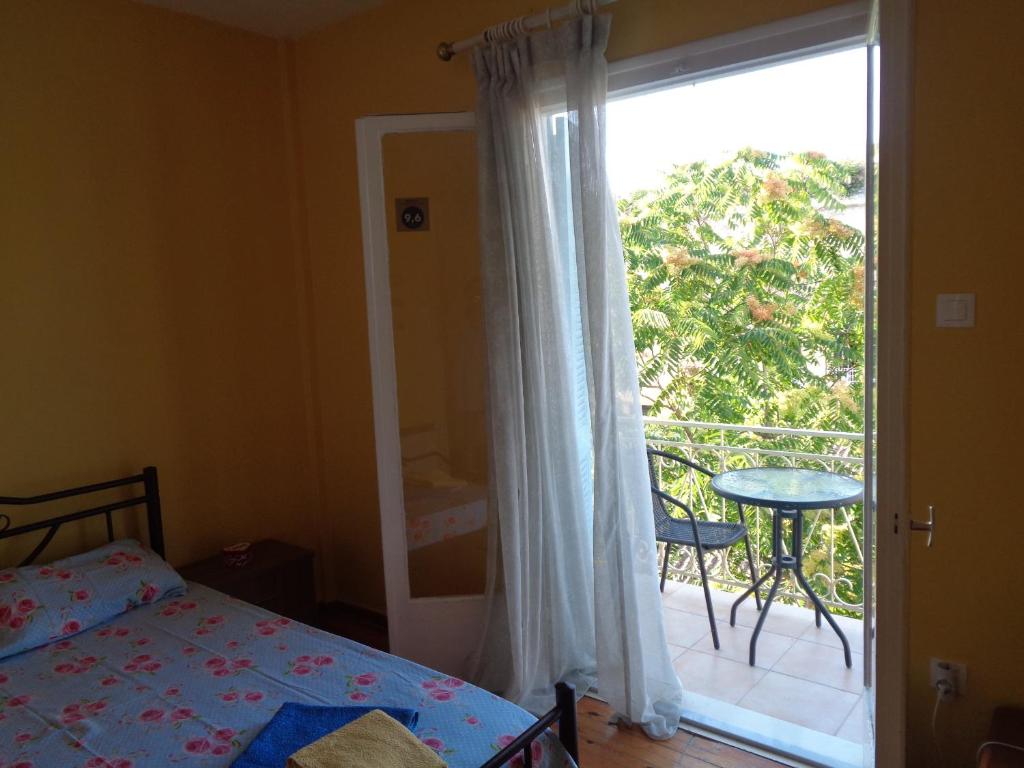 tonias place room 2